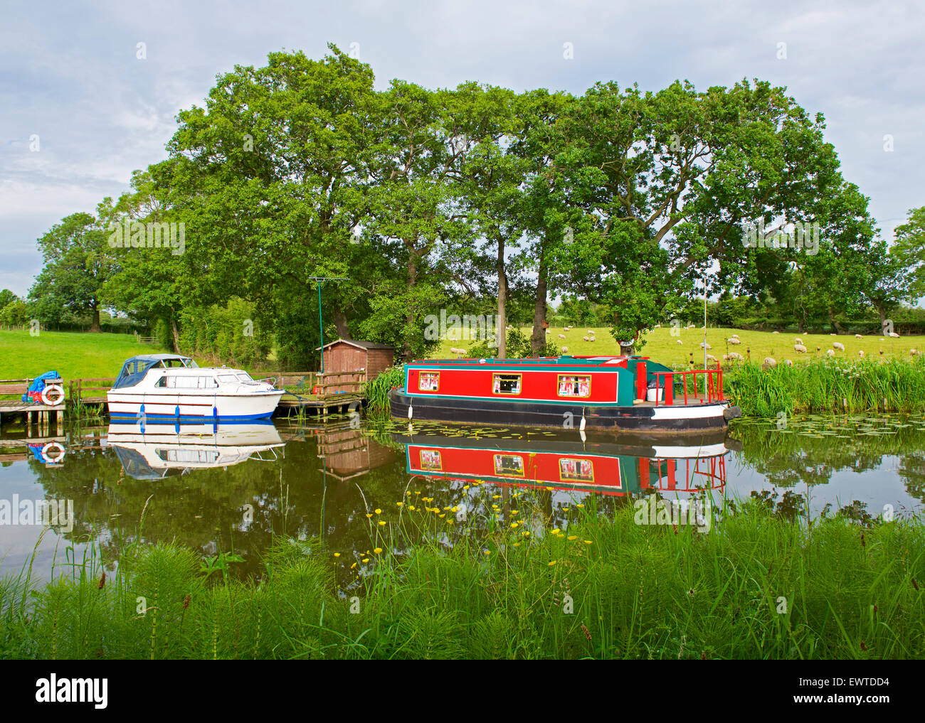 Boats moored on the Glasson branch of the Lancaster Canal, near Glasson Dock, Lancashire, England UK Stock Photo