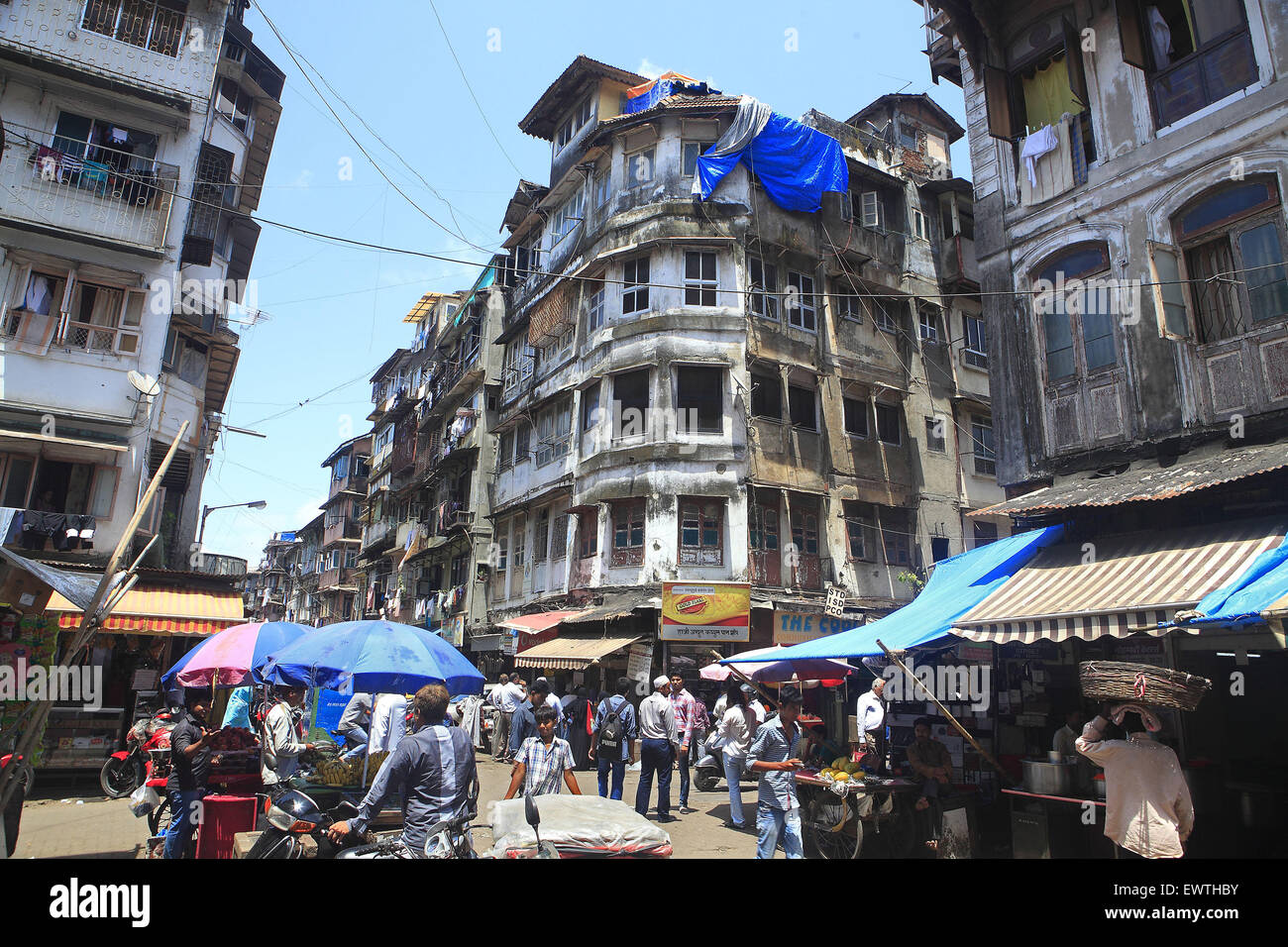 Mumbai, Maharashtra, India. 4th Sep, 2013. 4 Sept. 2013 Bhendi Bazaar