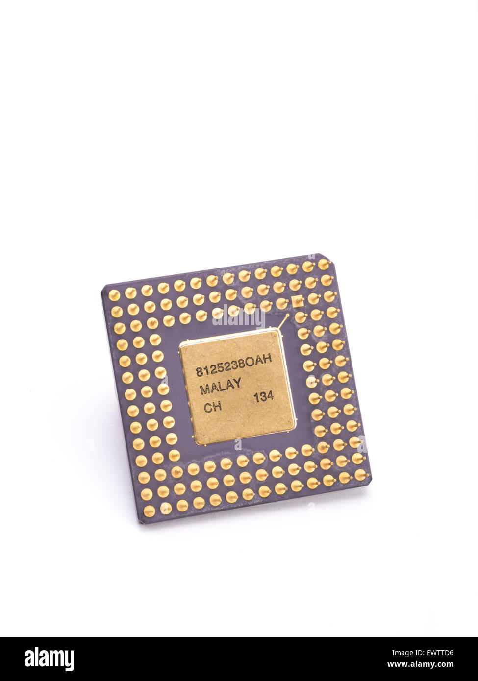 Intel 386 / i386  CPU A80386DX-25 Gold Ceramic chip reverse Stock Photo