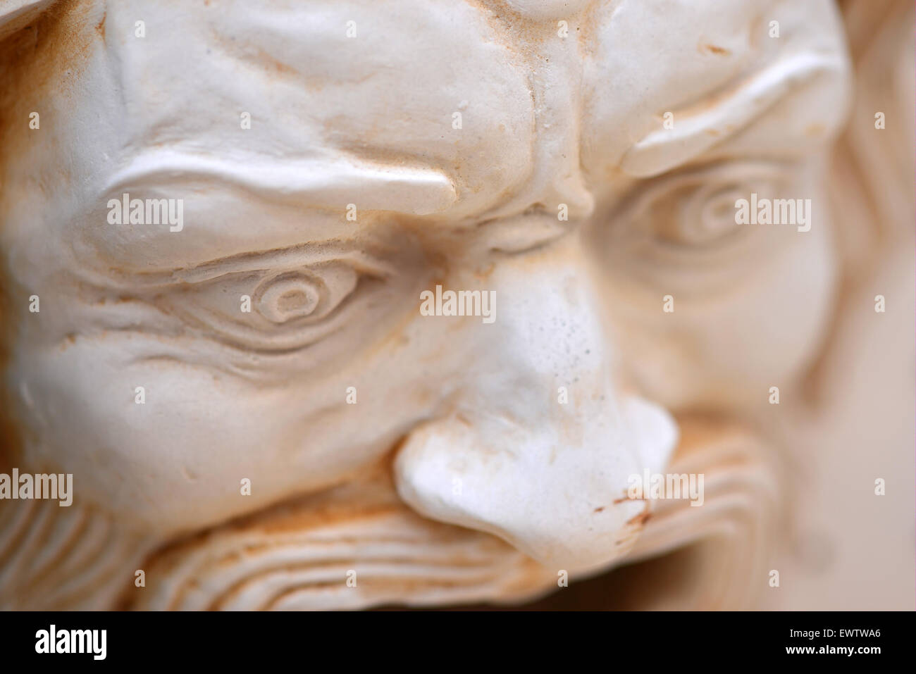 Featured image of post Zeus Sculpture Face