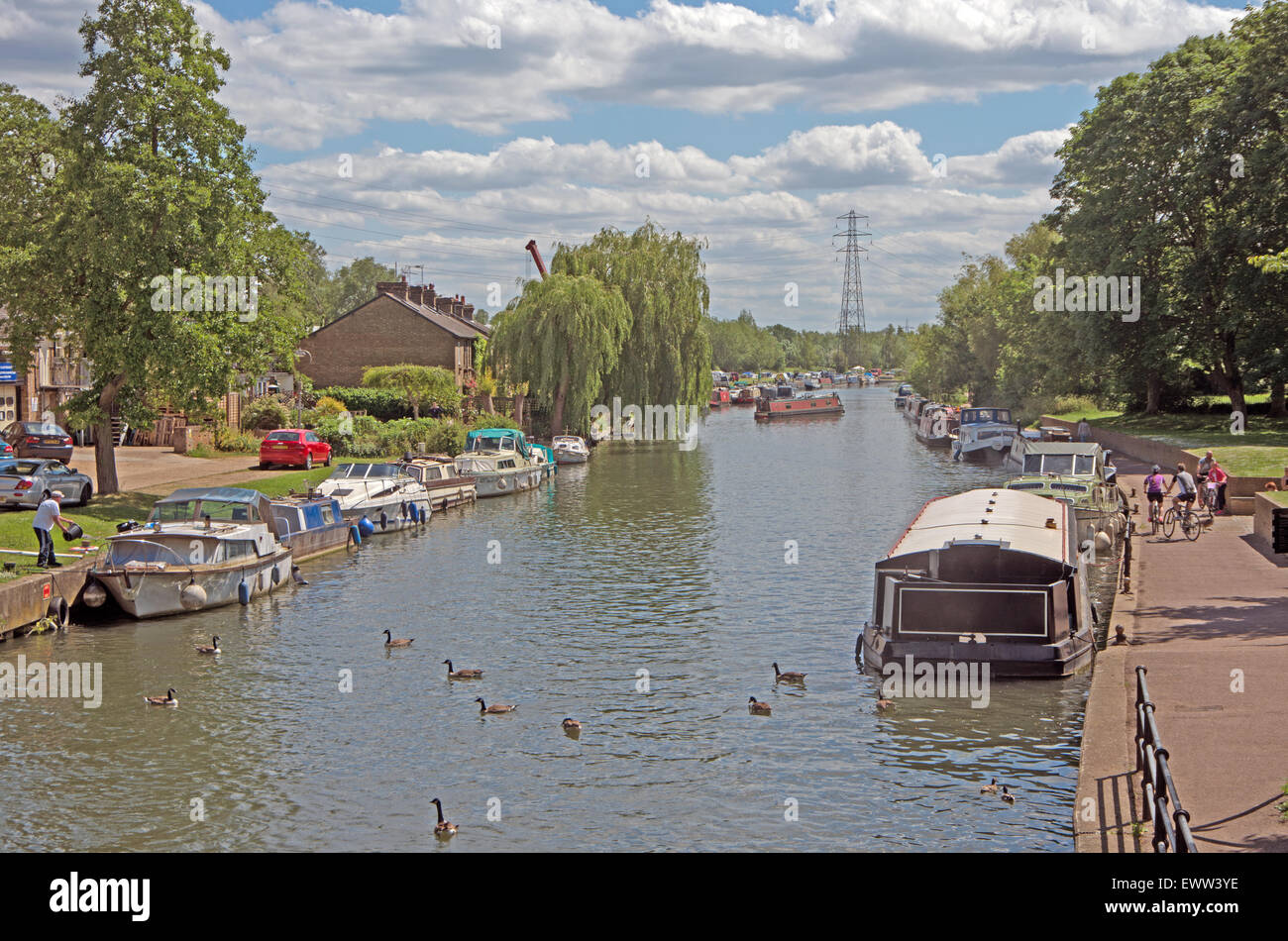 Stanstead Abbotts Hertfordshire River Lee River Lea Lee Valley Motor Boats Narrow Boat Moored Stock Photo