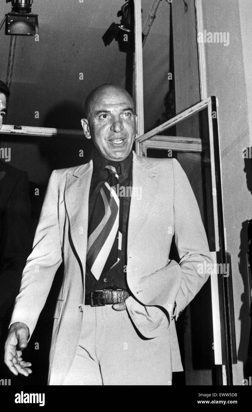 Telly Savalas beim Film Festival in Cannes 1974, Frankreich 1970er Jahre. Telly Savalas at the Cannes Film Festival 1974, France 1970s. Stock Photo