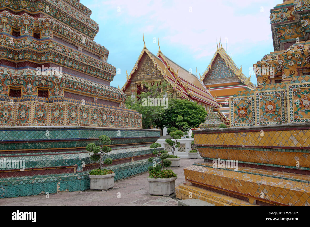 Wat Pho - Temple of the Reclining Buddha Stock Photo - Alamy