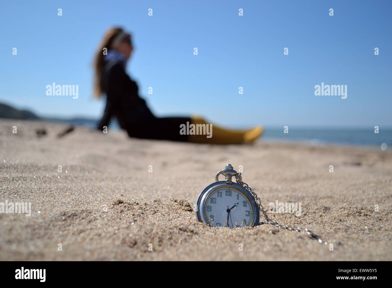 Lonely and nature and clock hi-res stock photography and images - Alamy
