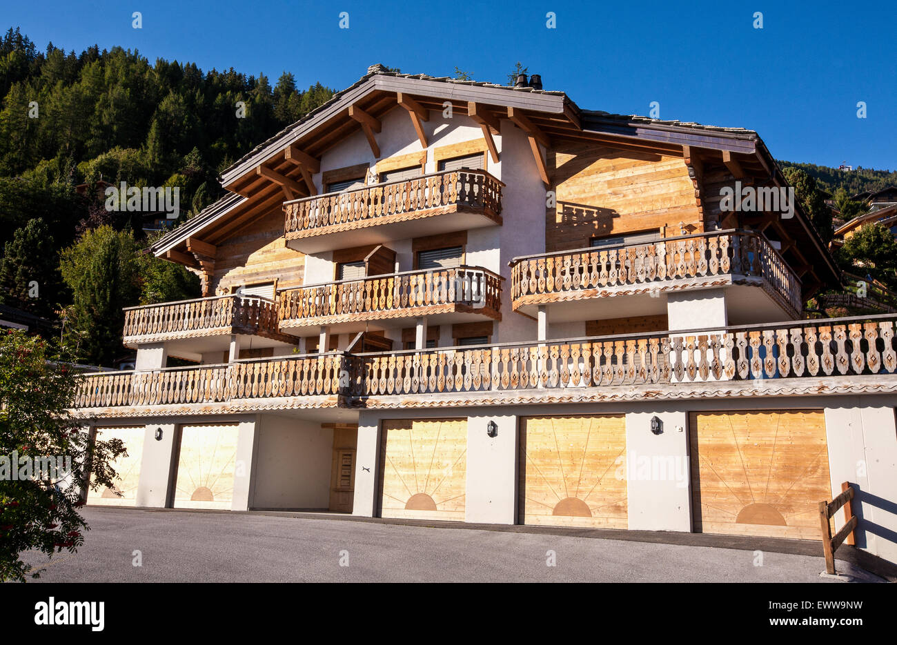 Apartments/ flats, chalets in famous skiing resort of Nendaz (Four Valleys) in Valais region of