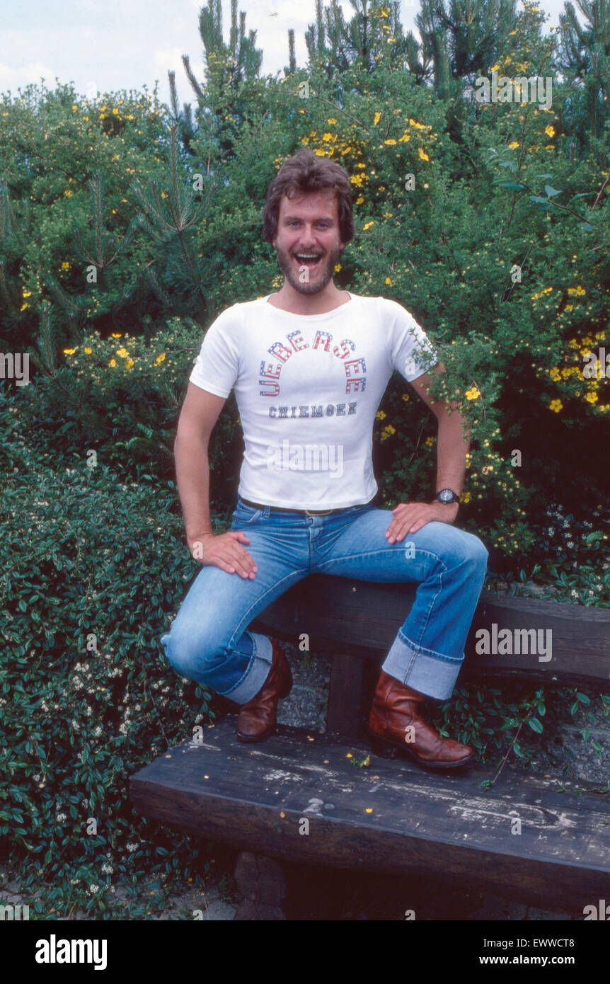 Der deutsche Schlagersänger Tom Hagen, Deutschland 1970er Jahre. German