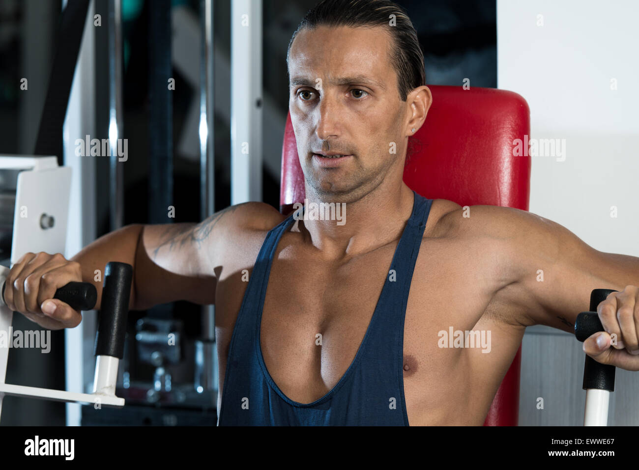 Exercise Machine For Chest Stock Photo - Alamy
