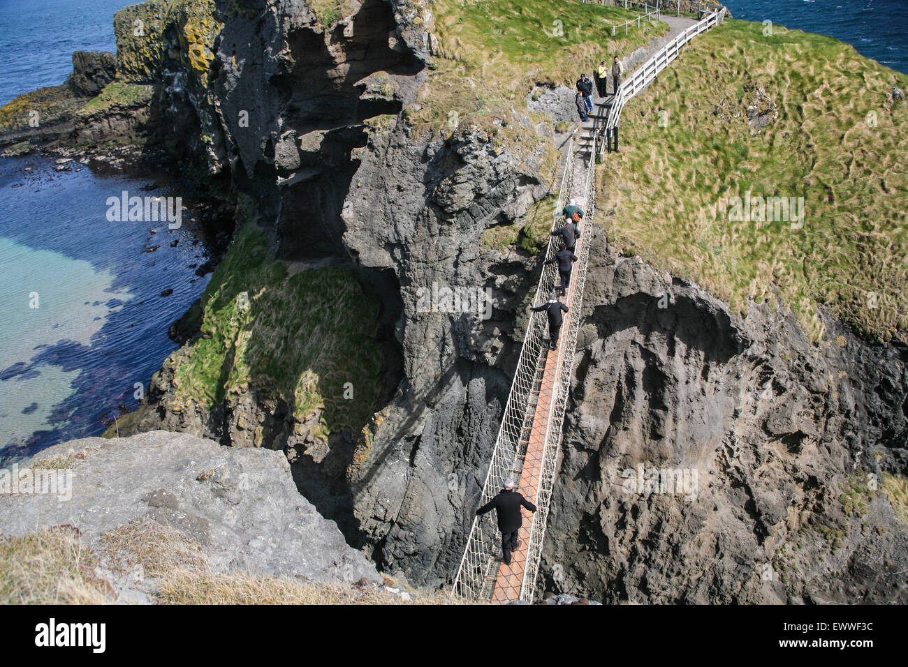 Rickety rope bridge hi-res stock photography and images - Alamy