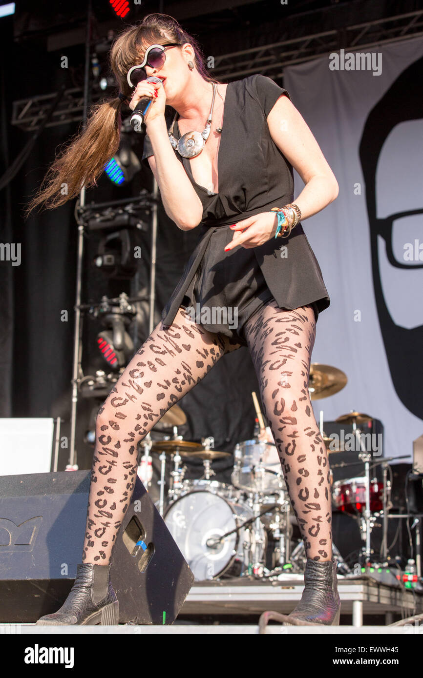 Dover, Deleware, USA. 19th June, 2015. Singer LIZY RYAN of Big Data performs live on stage at the Firefly Music Festival in Dover, Delaware © Daniel DeSlover/ZUMA Wire/Alamy Live News Stock Photo
