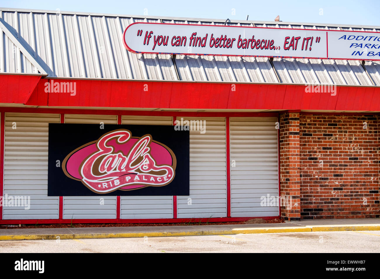 The front exterior of Earl's Rib Palace, a BBQ restaurant in Oklahoma City, Oklahoma, USA. Stock Photo