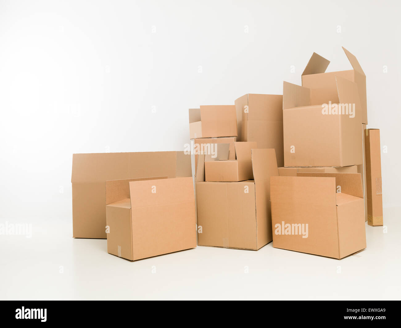 Moving boxes hires stock photography and images Alamy