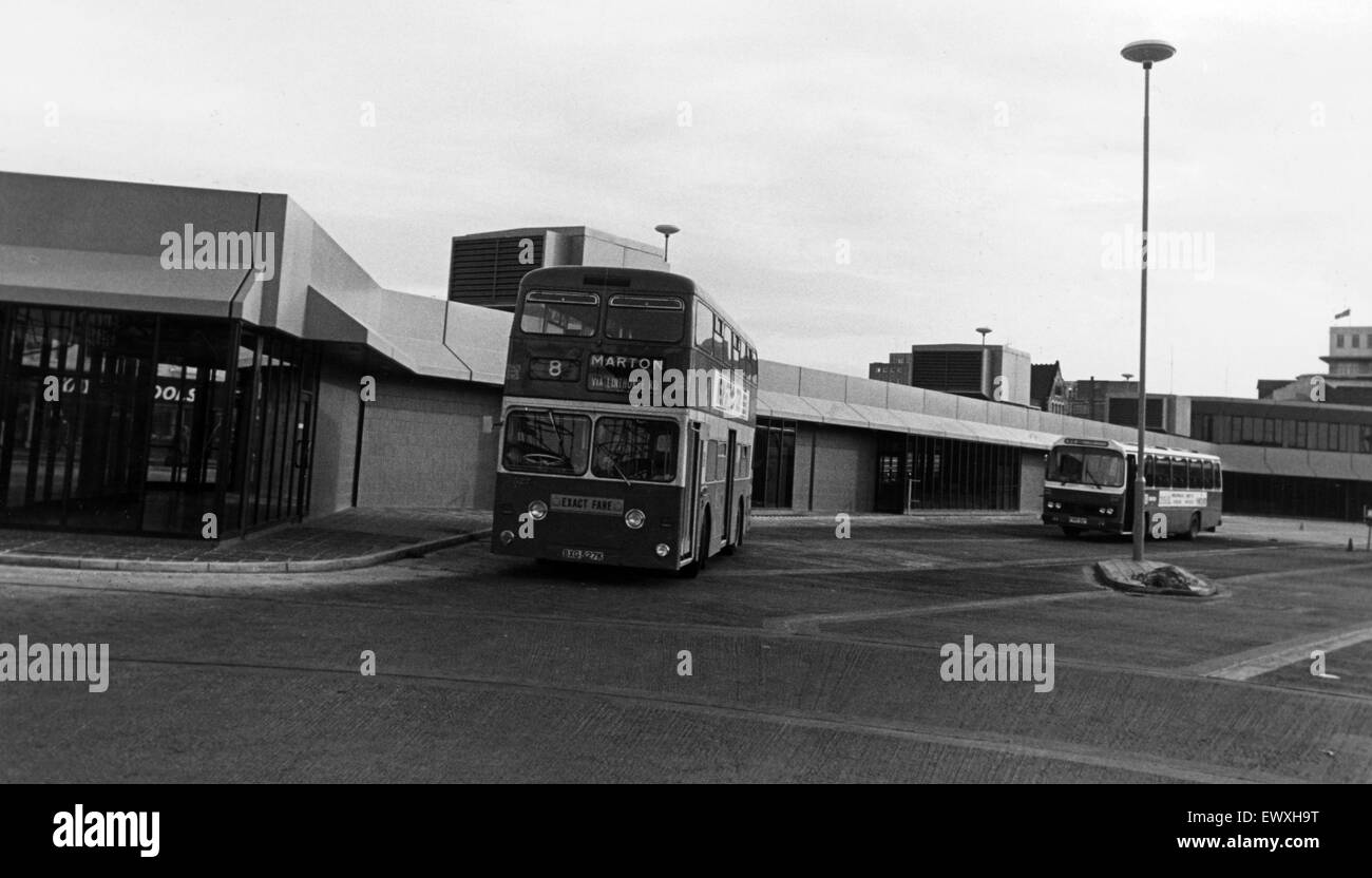 Middlesbrough Bus Station, Teesside, 29th September 1982 Stock Photo ...
