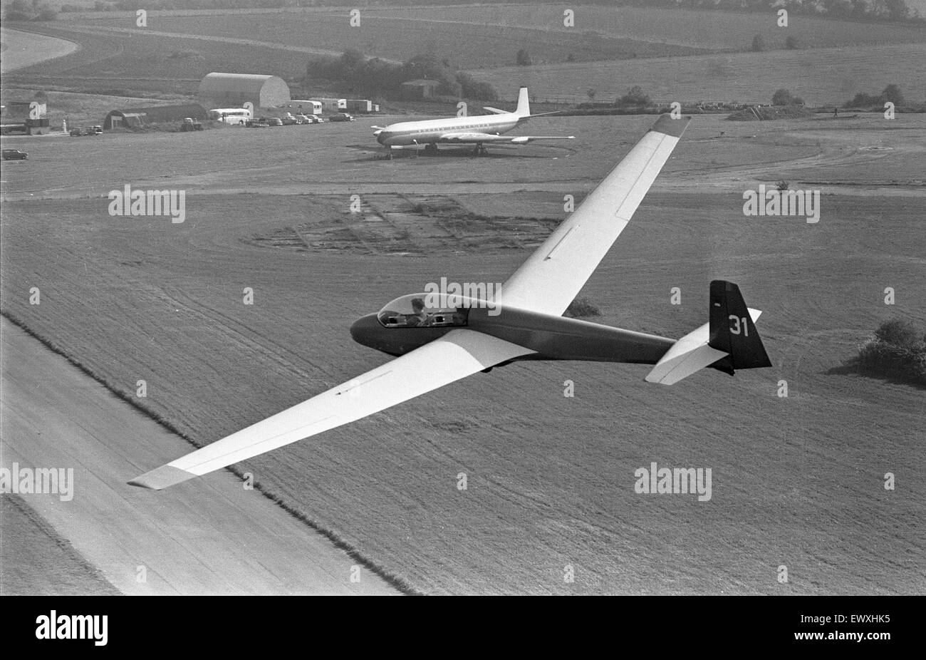 Lasham glider hires stock photography and images Alamy