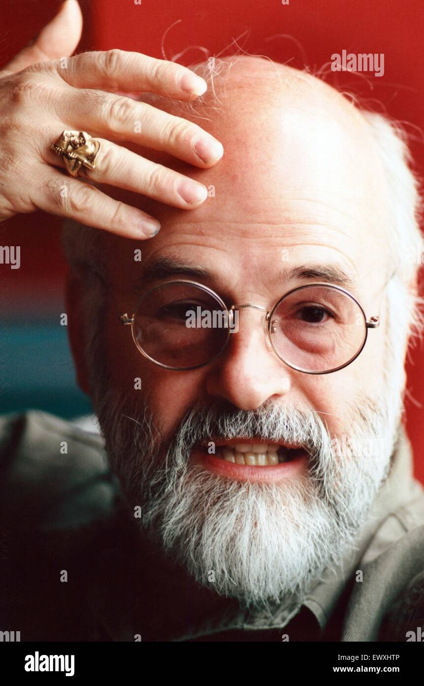 Terry Pratchett with daughter Rhianna Pratchett at home Stock Photo - Alamy