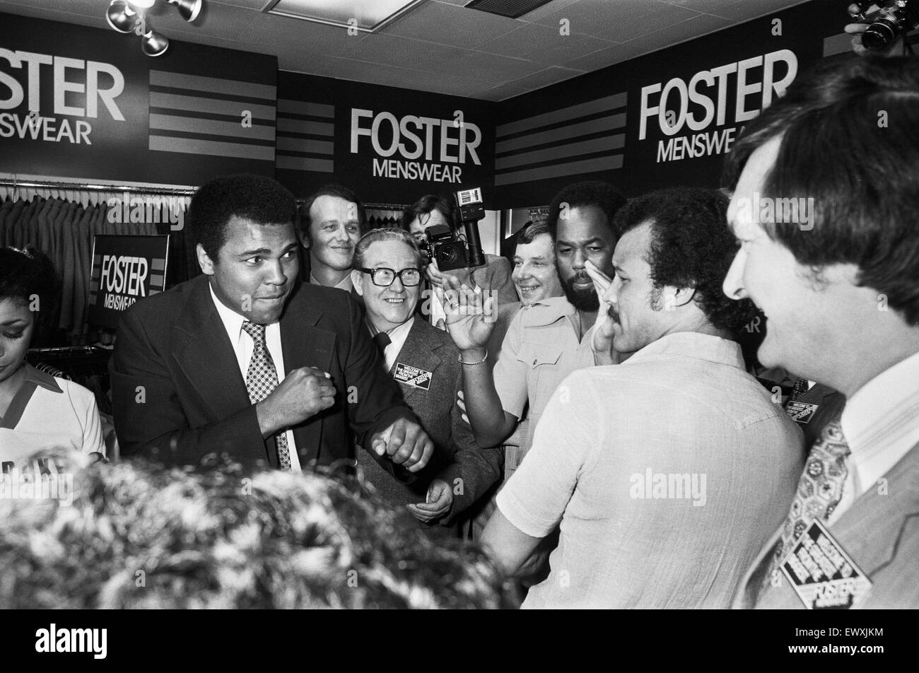 Muhammad Ali Visiting the Bull Ring Shopping Centre in Birmingham. Pictured here in Debenhams Department Store with John Conteh  7th June 1979. Stock Photo