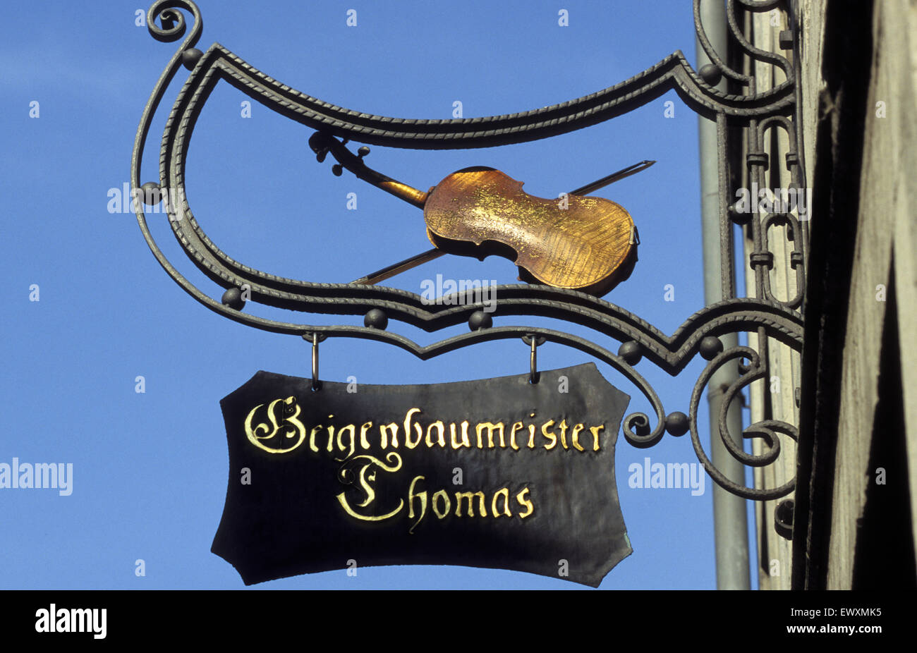Geigenbauer hi-res stock photography and images - Alamy
