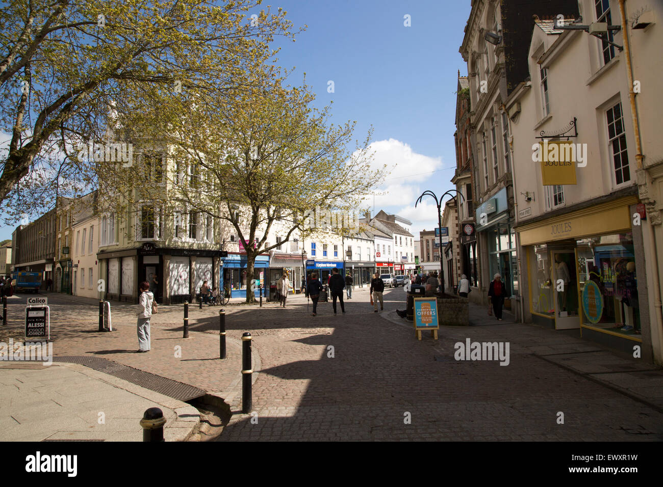 People shopping in the town centre, Truro, Cornwall, England, UK Stock Photo