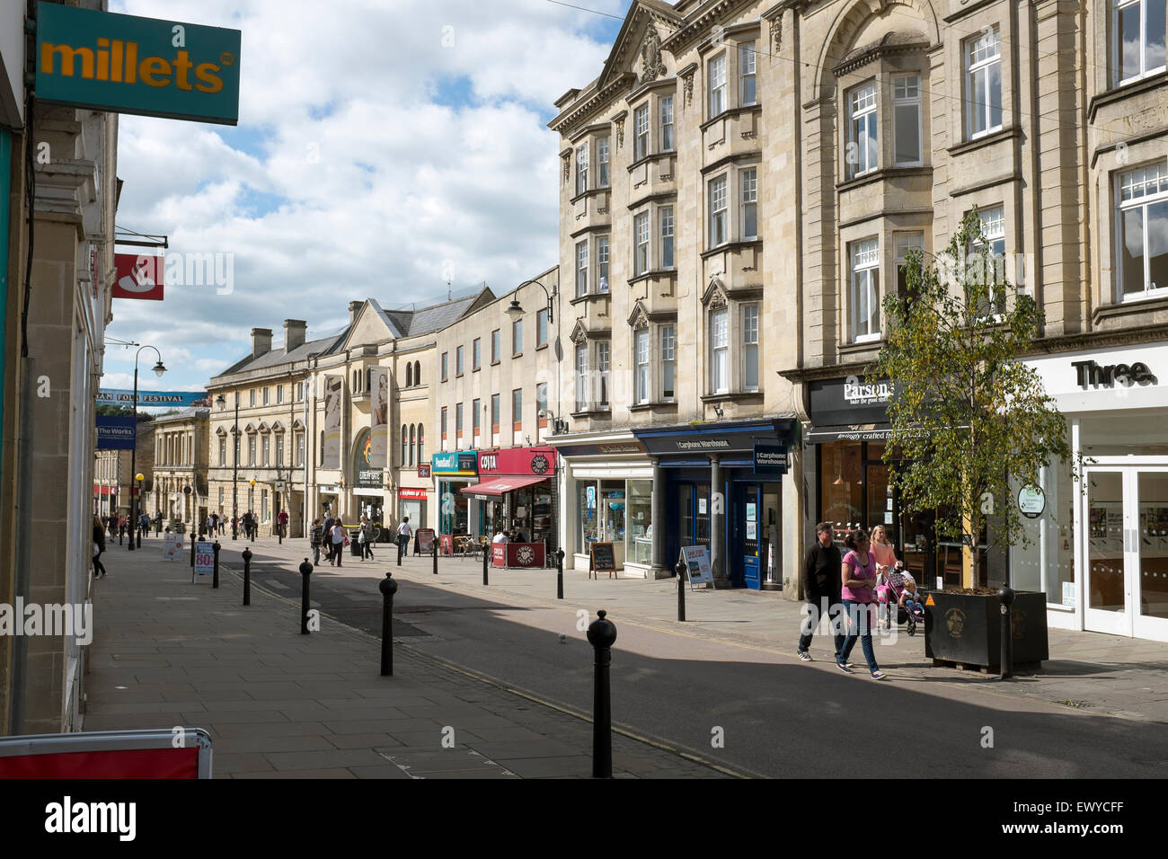 High street of the town of chippenham hires stock photography and