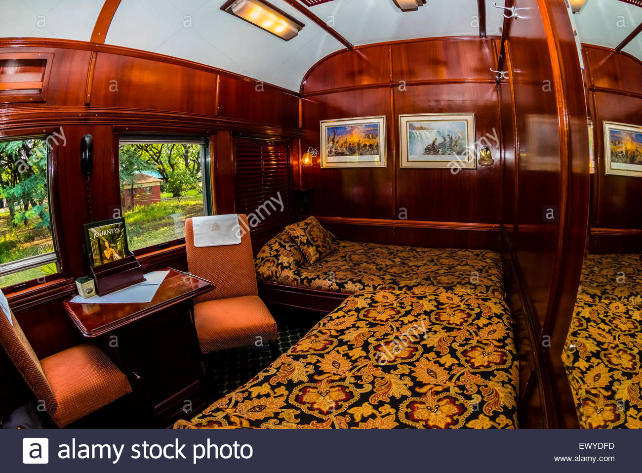 Sleeper Coach Stock Photos & Sleeper Coach Stock Images Alamy