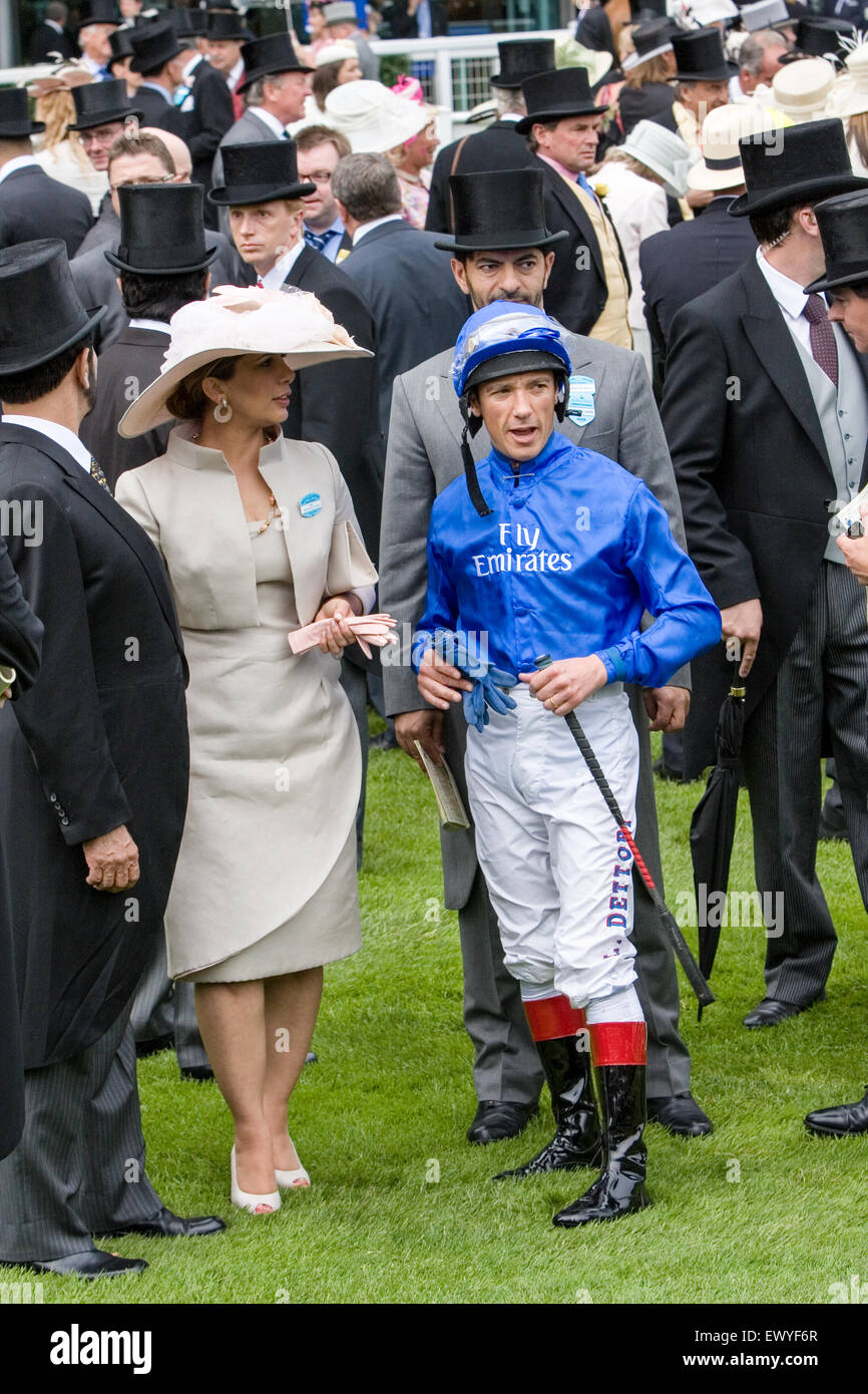 jockey,silks,Jockey.Italian,Frankie Dettori, at the world's best flat horse racing meeting, Royal Ascot horse race meeting attended by the Queen and r Stock Photo