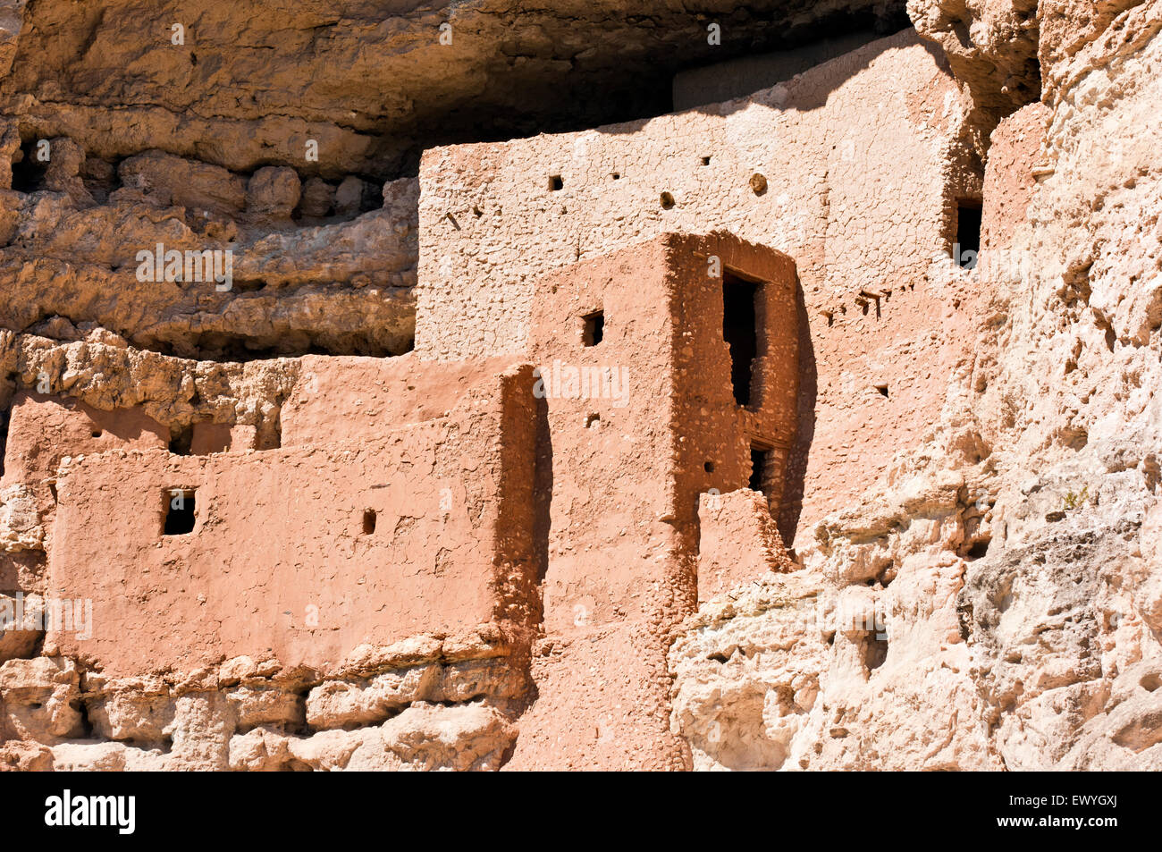 Montezuma castle hires stock photography and images Alamy