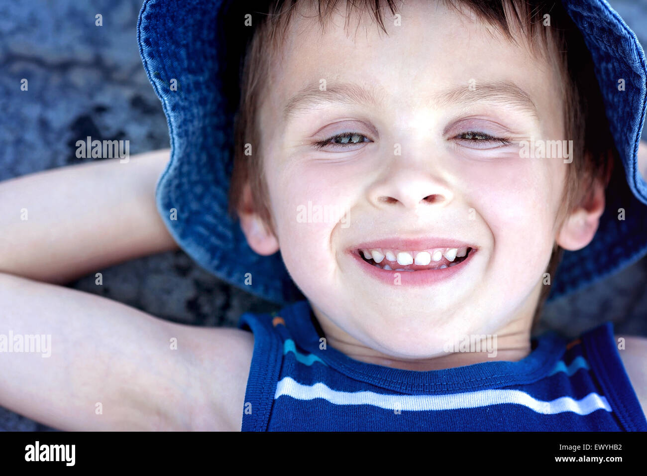 Hands behind the head hires stock photography and images Alamy