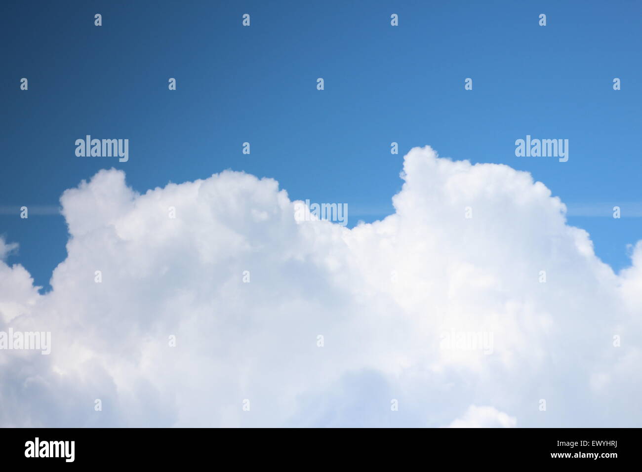Clouds fog over ocean sea river hi-res stock photography and images - Alamy
