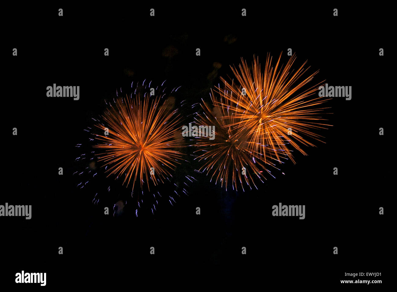 Victoria park fireworks london hi-res stock photography and images - Alamy