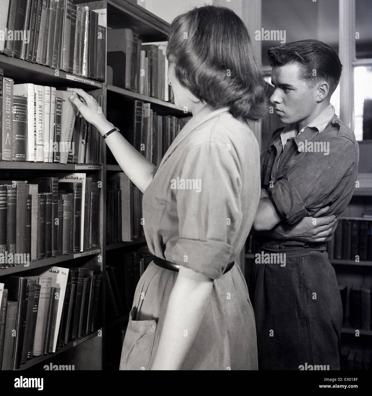 1950s woman book hi-res stock photography and images - Alamy