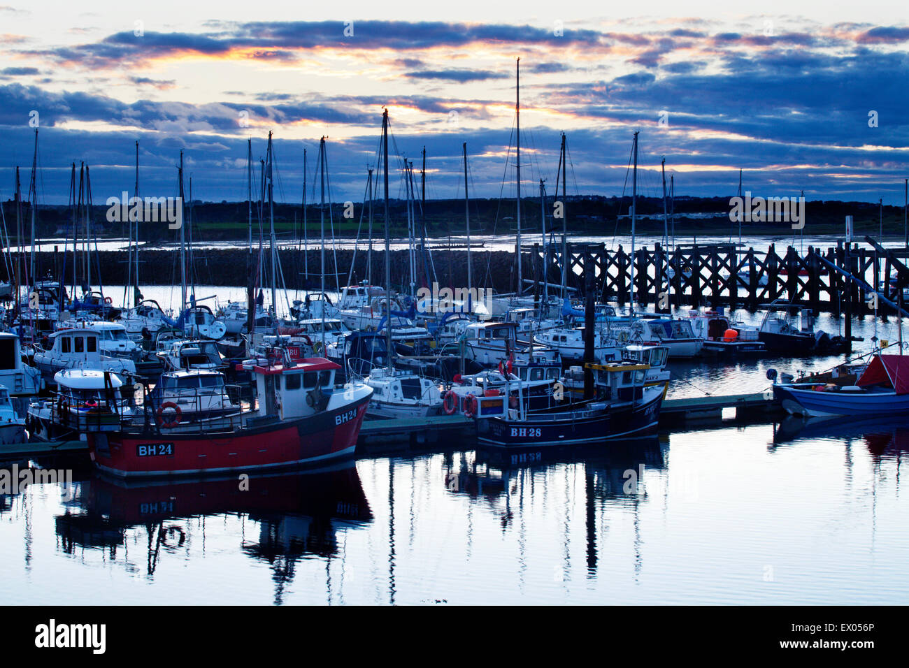 Amble marina dusk amble sea hires stock photography and images Alamy