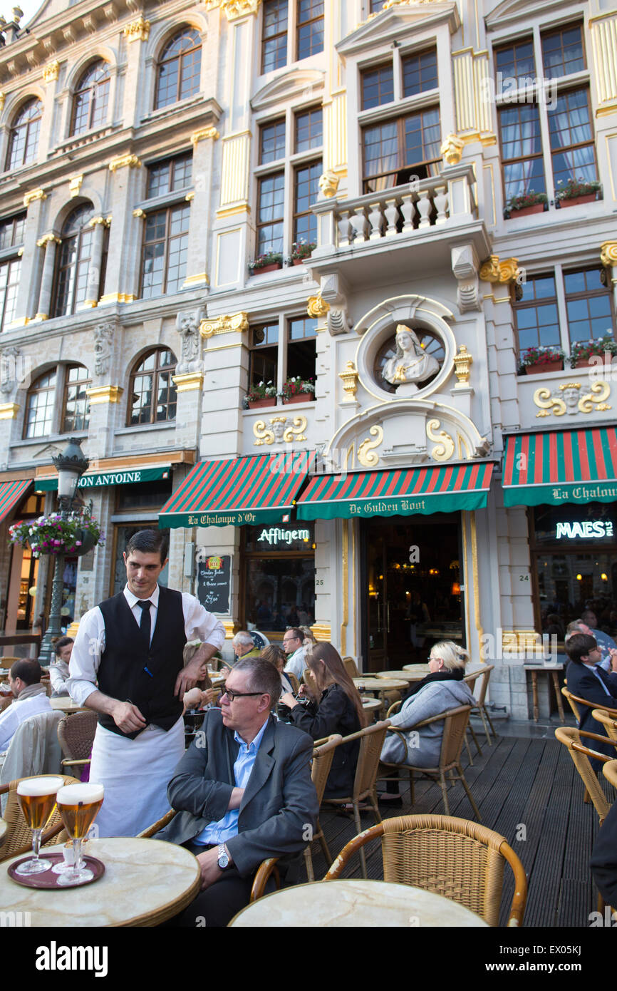 “La Chaloupe d'Or', The Golden Boot café, Grand Place market square, Brussels, Bruxelles Stock Photo