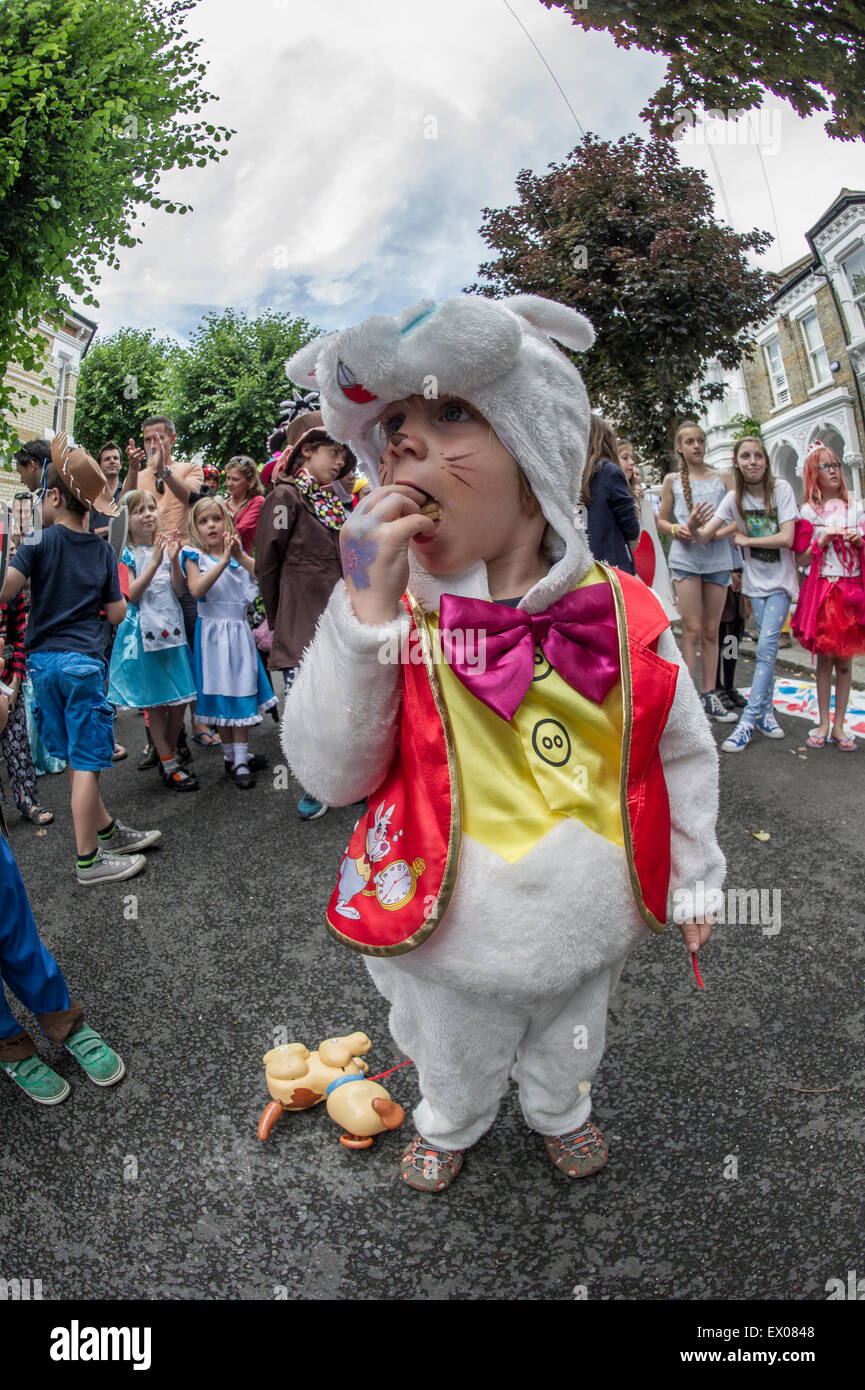 Fancy dress govan hotsell