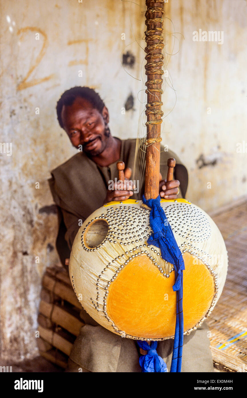 Gambian musician playing the Kora, Juffureh village, Gambia, West Africa Stock Photo