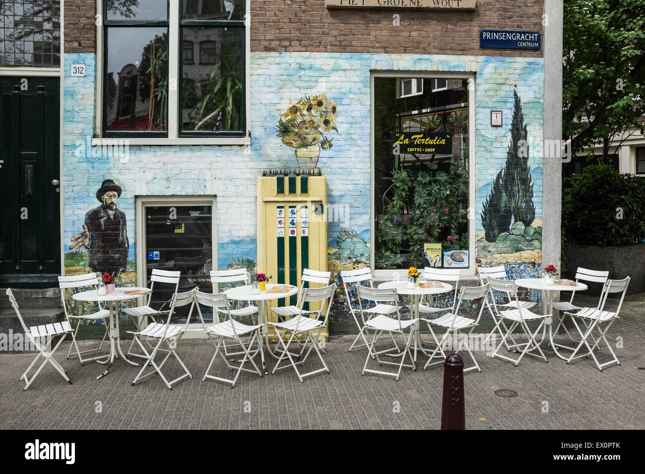 Coffee shop amsterdam smoke hi-res stock photography and images - Alamy