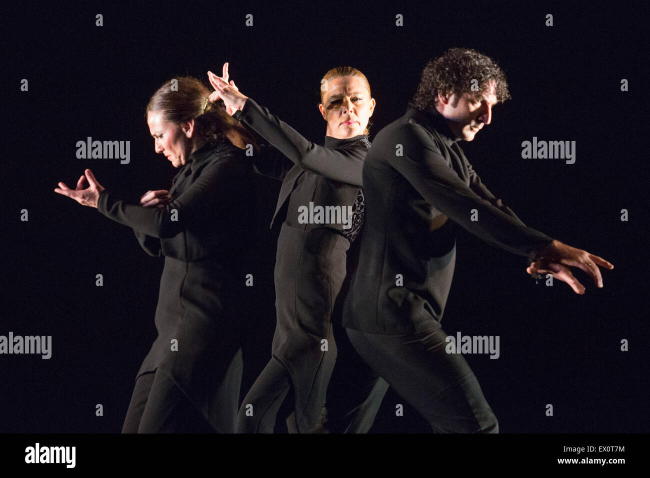 Angel munoz flamenco dancer hi-res stock photography and images - Alamy