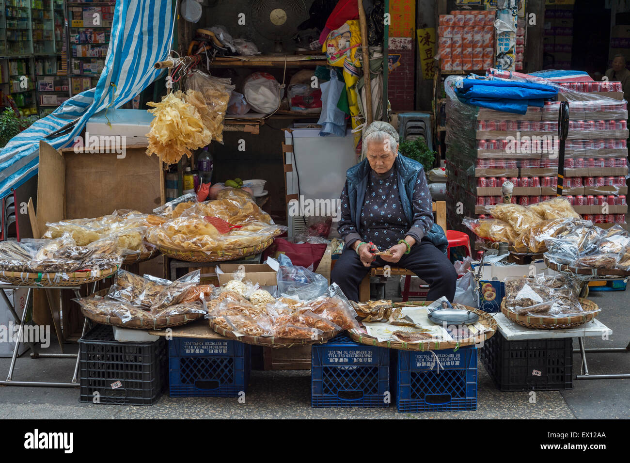 Old hong kong market hi-res stock photography and images - Alamy