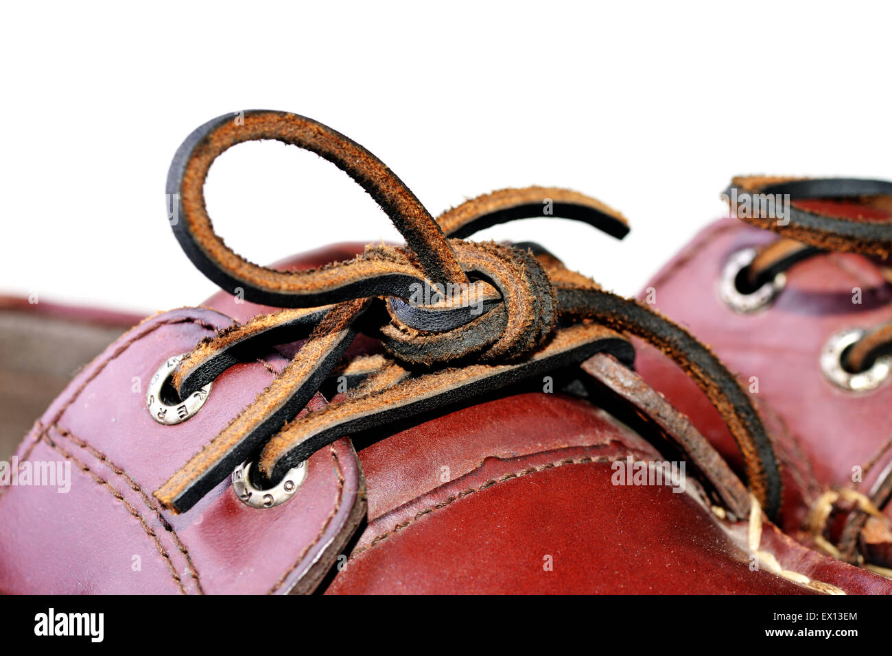 How to Tie Leather Shoe Laces | Leather shoe laces, Shoe laces, Ways to  lace shoes