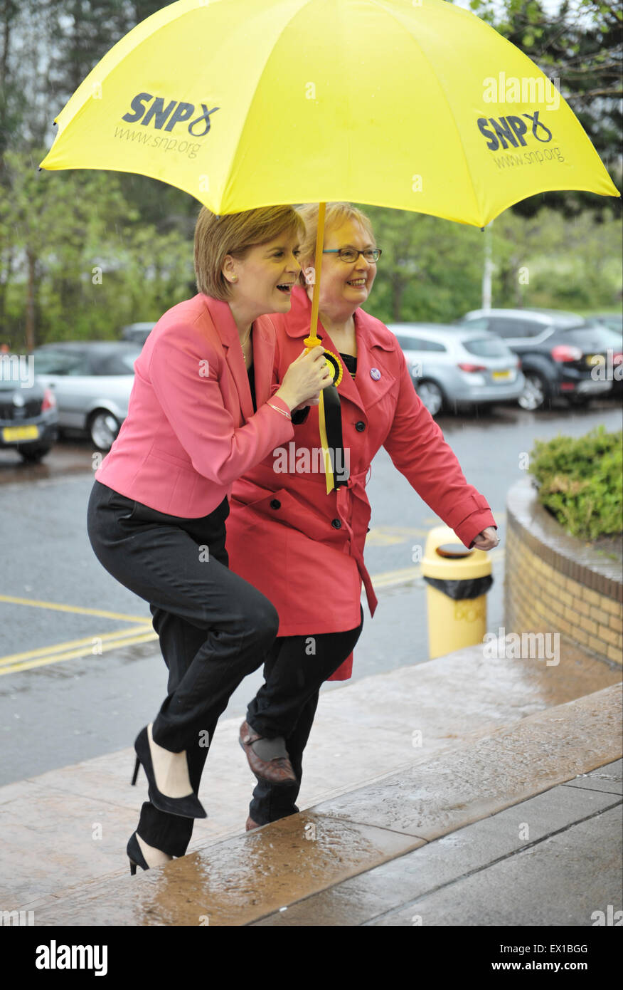 First Minister Nicola Sturgeon met children and families ...