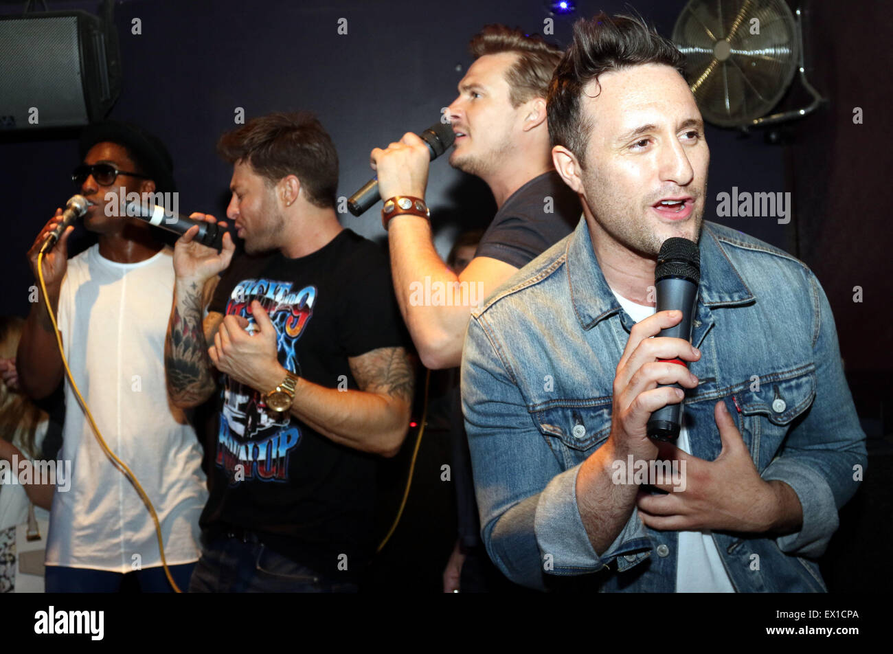 Duncan James 2000 High Resolution Stock Photography And Images Alamy