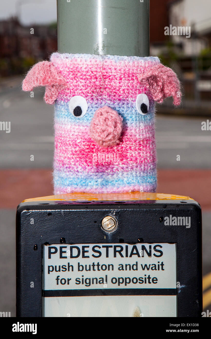 Westhoughton, Lancashire, UK 4th July, 2015 Yarn Bombing Festival. WCN