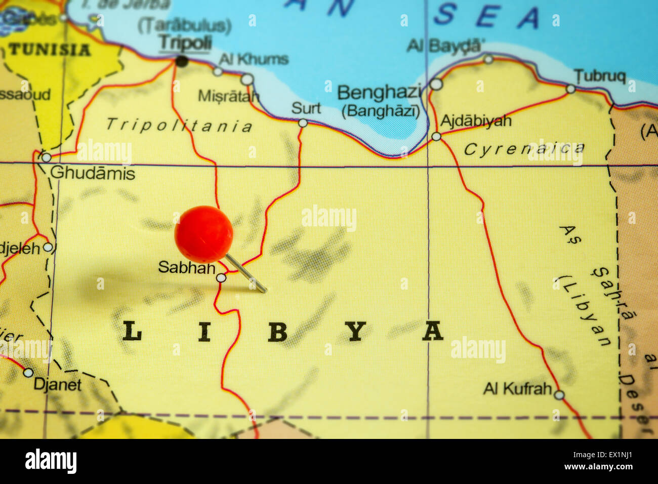 На каком материке находится ливия. Эль Азизия Ливия на карте. Ливия карта географическая. Физическая карта Ливии. Столица Ливии на карте.