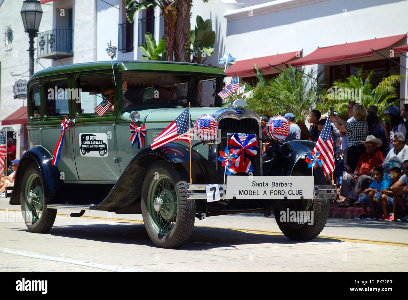 Santa Barbara, California, USA. 4th of July, 2015. An antique Model A Ford car drives down State Street in an Independence Day 'Spirit of '76' parade. Credit: Lisa Werner/Alamy Live News Stock Photo