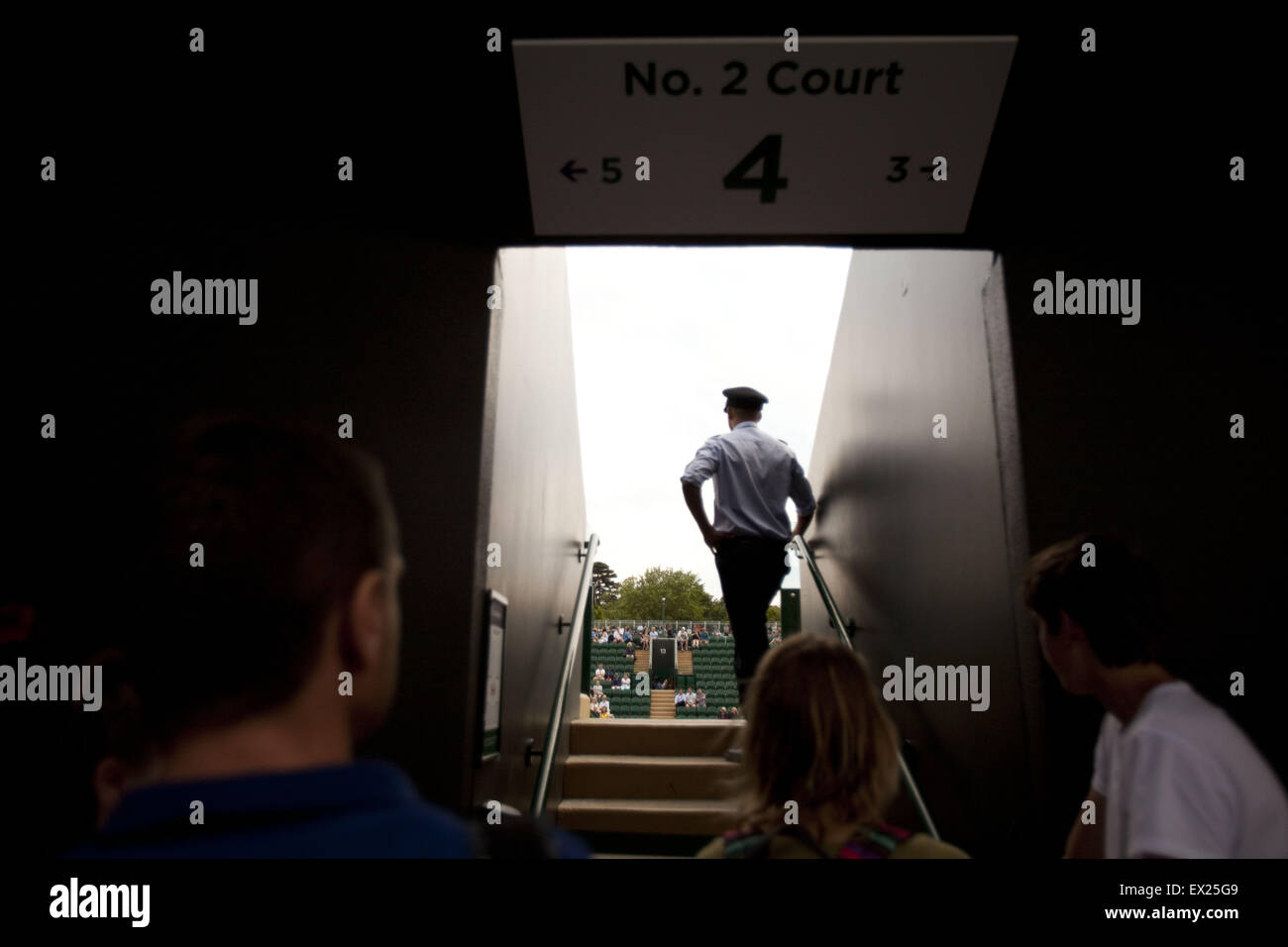 London, UK. 3rd July, 2015. Spectators trying to get to the Court 2.The Championships, Wimbledon or simply Wimbledon, is the oldest tennis tournament in the world, and is widely considered the most prestigious. It has been held at the All England Club in Wimbledon, London since 1877, London, UK. © Veronika Lukasova/ZUMA Wire/Alamy Live News Stock Photo