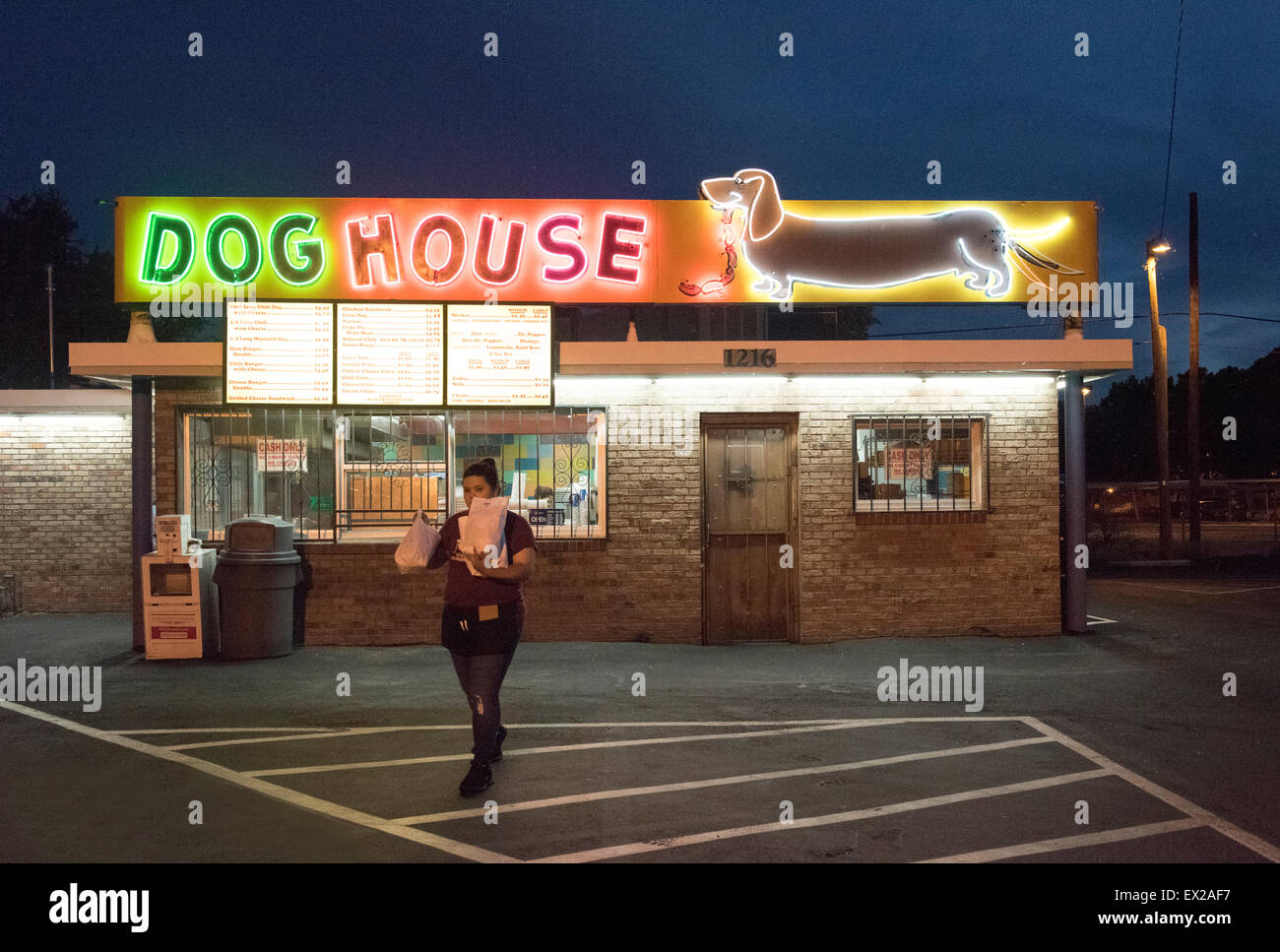 The Dog House neon sign on Central Avenue (Route 66) in Albuquerque, New Mexico Stock Photo