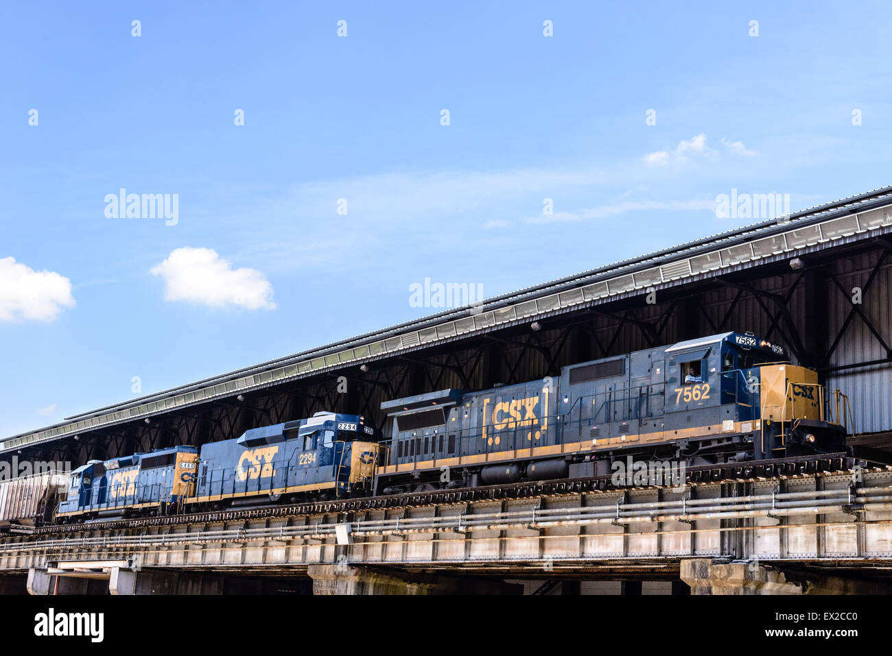 CSX Freight Train passing Main Street Station, Richmond, Virginia Stock Photo