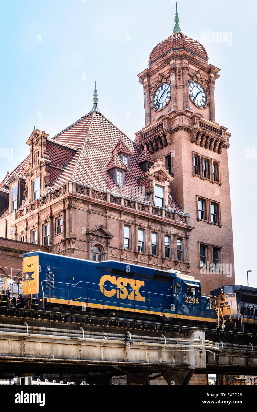 CSX Freight Train passing Main Street Station, Richmond, Virginia Stock Photo