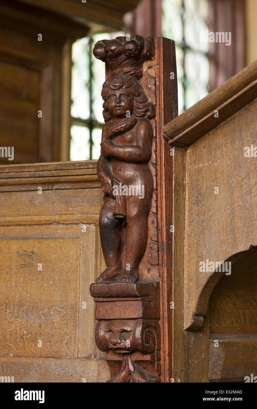 Fine wood carving hi-res stock photography and images - Alamy