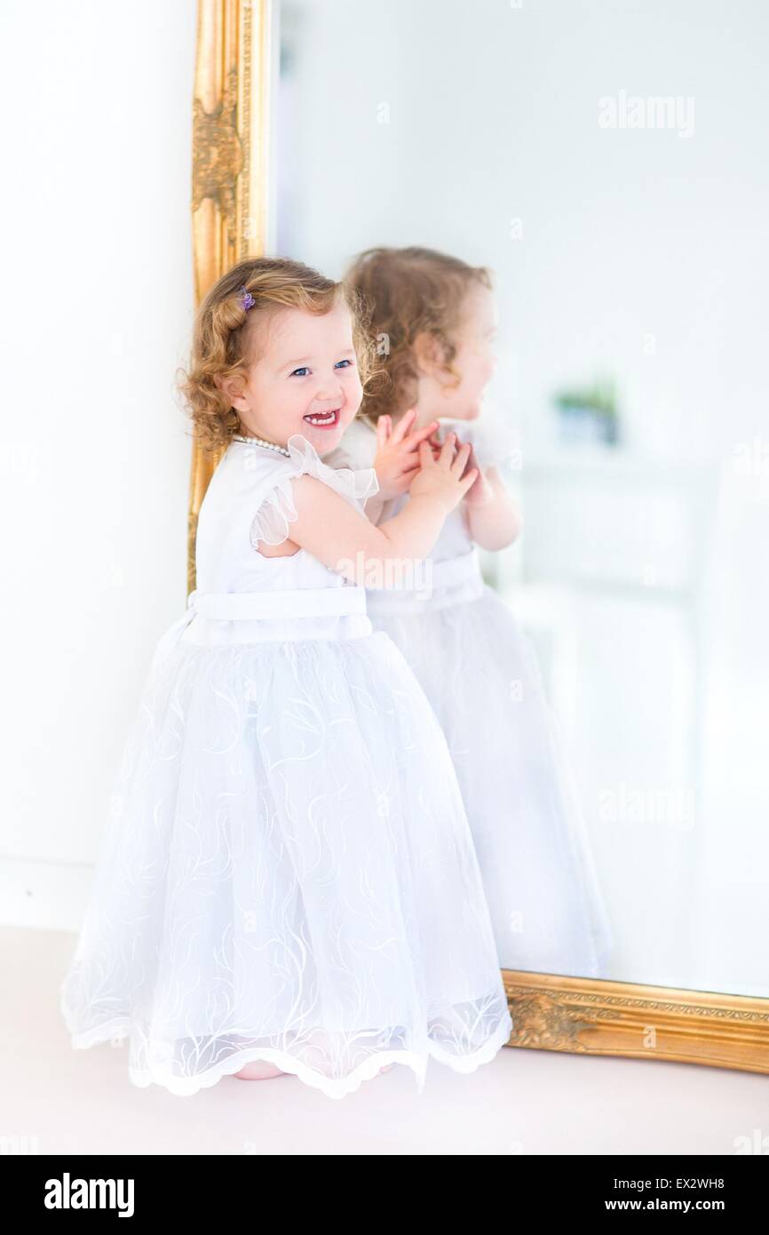 Girl kid mirror wedding hires stock photography and images Alamy