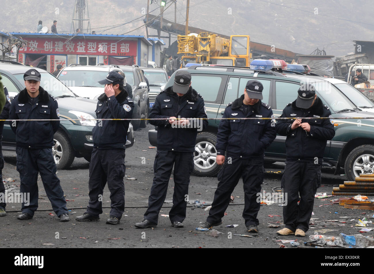 Stand astride hires stock photography and images Alamy