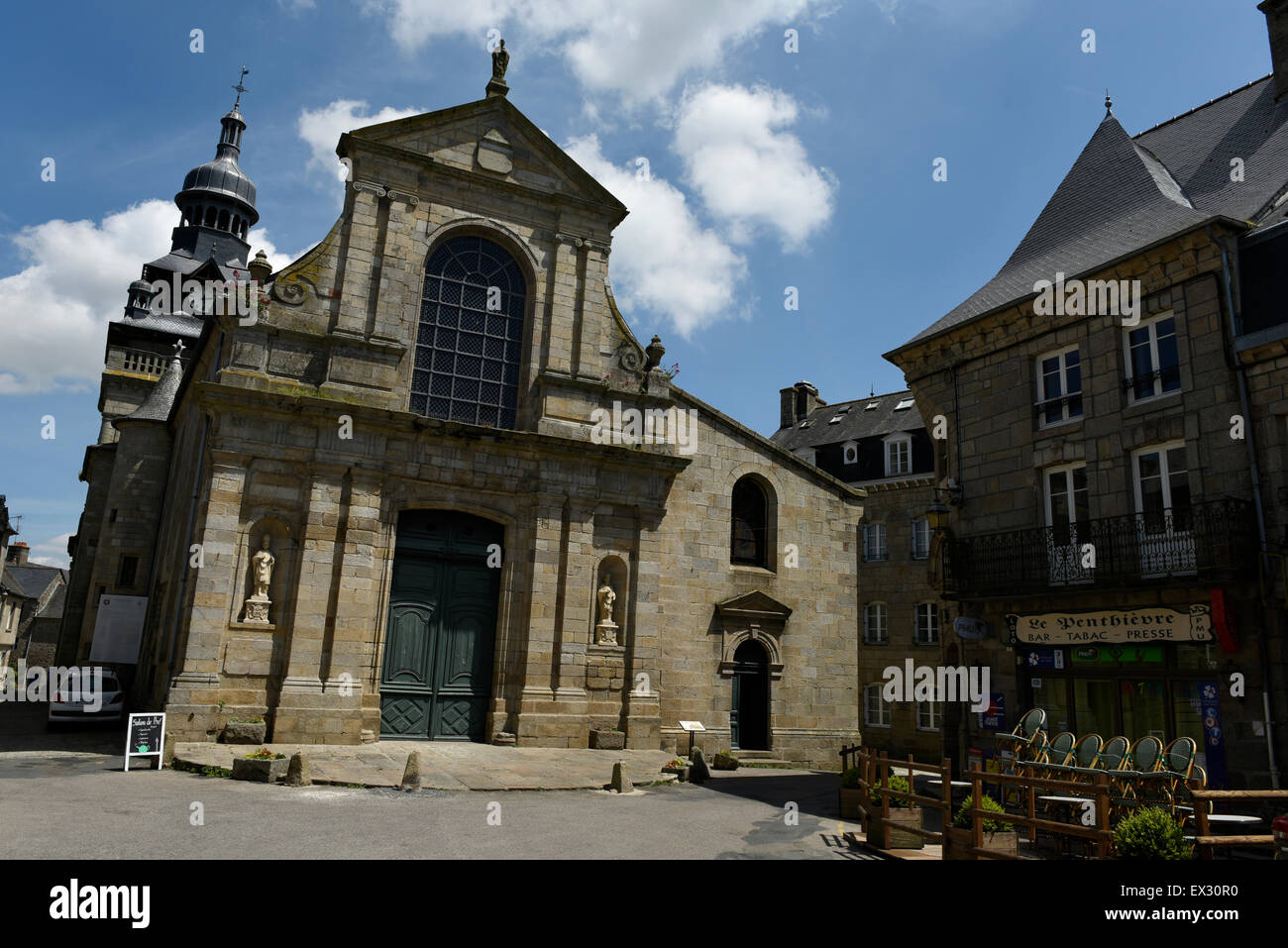 Eglise St-Mathurin, Moncontour, Côtes-d'Armor, Brittany, France Stock Photo